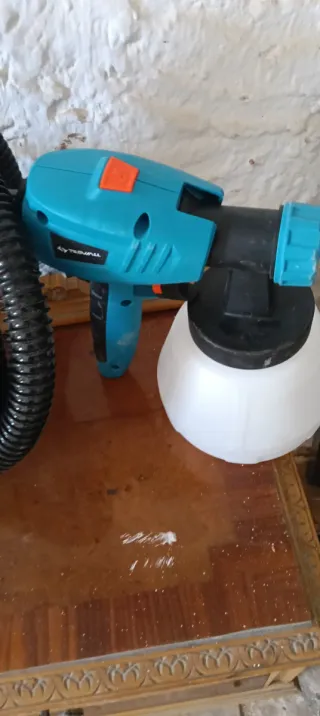 Detector de metales y compresor de pintura Nuevo