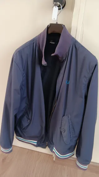 Chaqueta Fred Perry Azul.