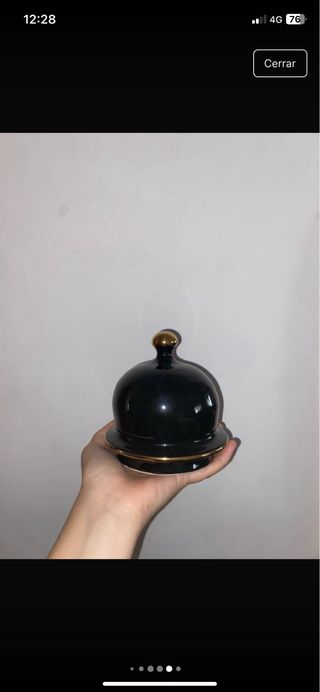 Jarrón de porcelana con pavo real