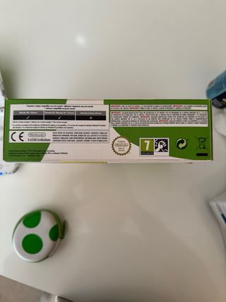 Nintendo 3DS XL Yoshi Edition 