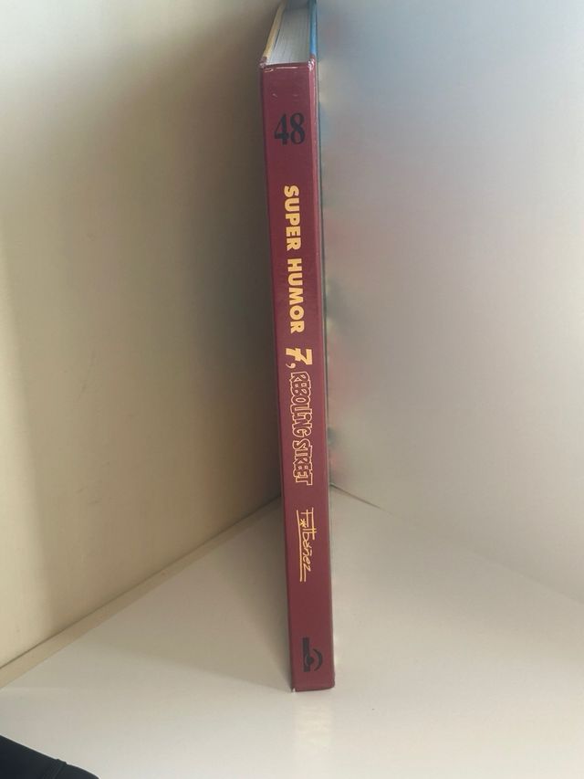 Super Humor 48 - Rebolling Street