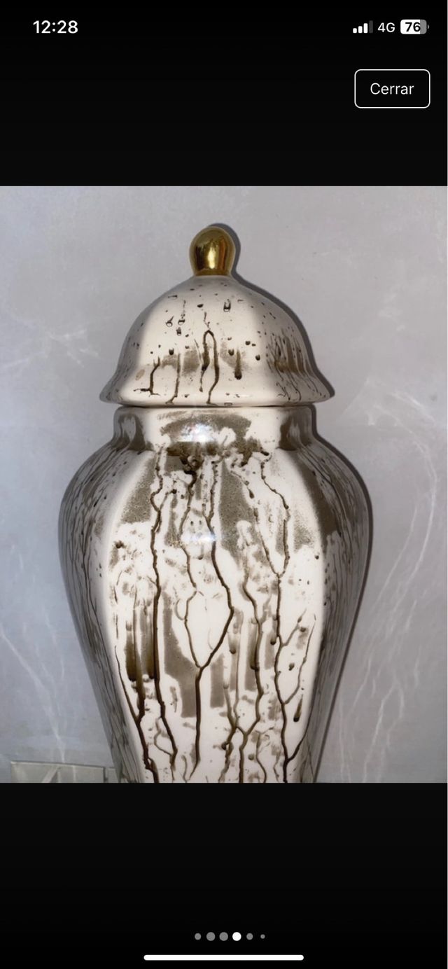 Jarrón de cerámica con diseño