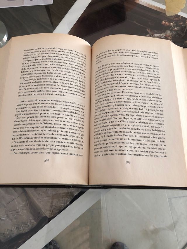 El Manuscrito Carmesí