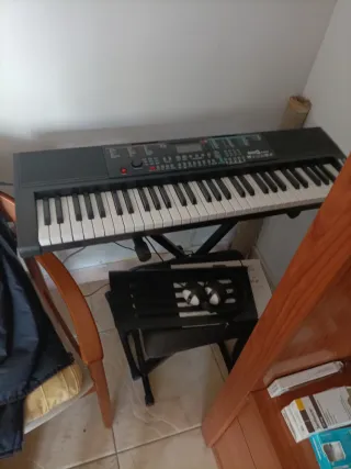 Teclado musical negro/gris