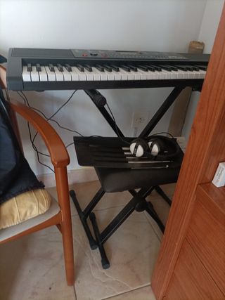 Teclado musical negro/gris