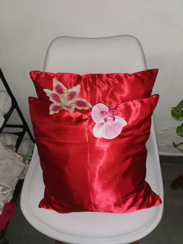 2 FODERE Cuscino rosso satinato 40x40