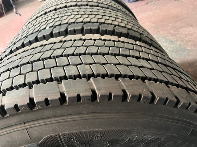 Neumáticos 315/70/22.5