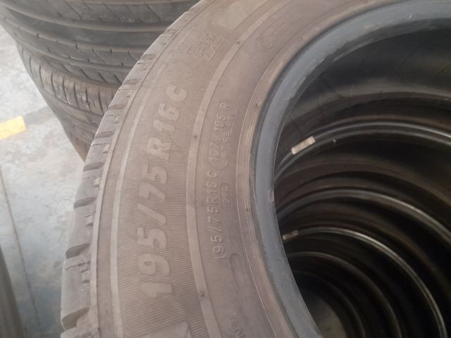 Neumático Michelin 195/75 R16C