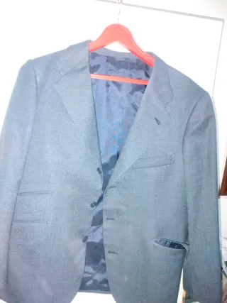 Traje de hombre gris