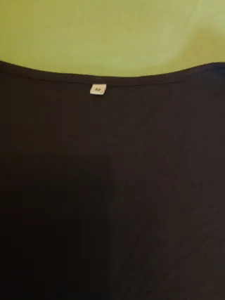 Camiseta básica marrón sin mangas