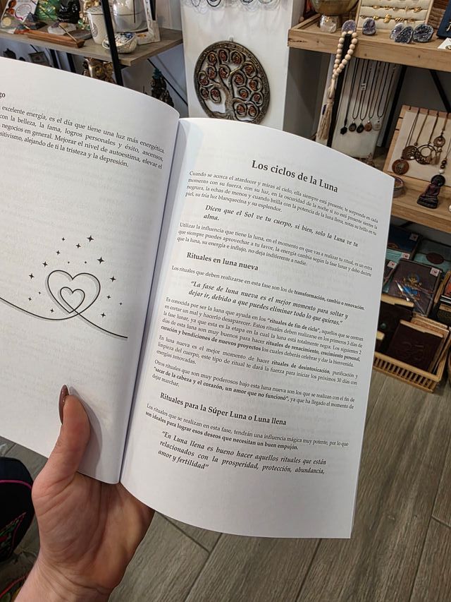 Agenda Mi Día es Magia - Isabel Sánchez Rivera