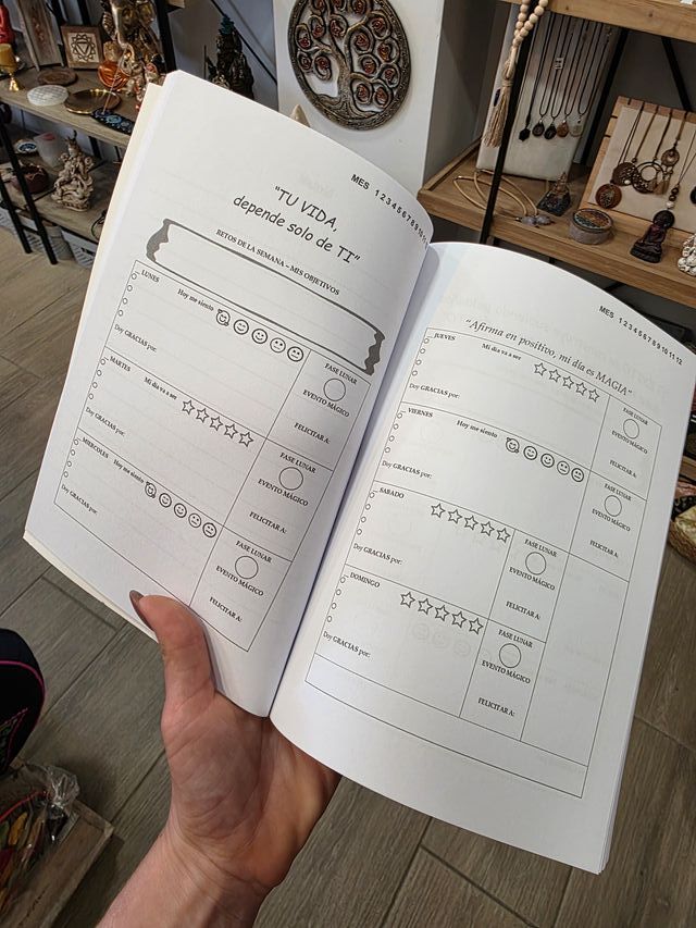 Agenda Mi Día es Magia - Isabel Sánchez Rivera