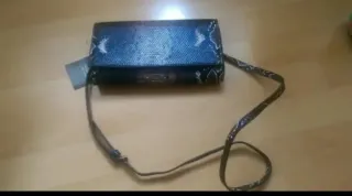 Bolso de mano con estampado de serpiente
