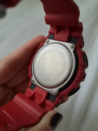 Reloj G-SHOCK Camuflaje Rojo y Negro