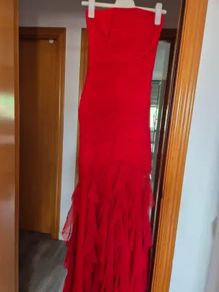 Vestido de fiesta Savuka rojo talla 38