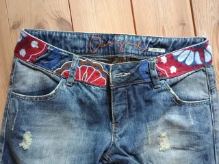 Pantalones vaqueros Desigual 