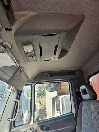 Camión Nissan C-3477