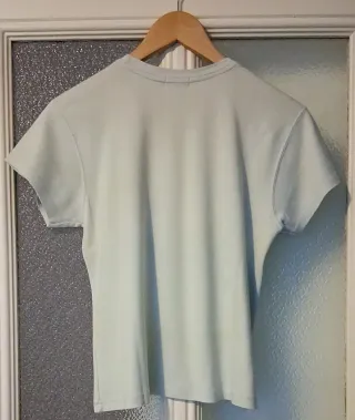 Camiseta básica azul claro manga corta