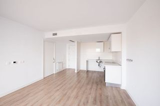 Piso en alquiler en Los Ángeles en Madrid