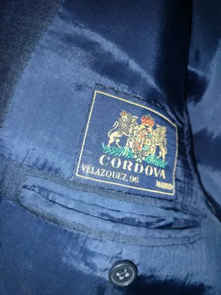 Traje de hombre azul