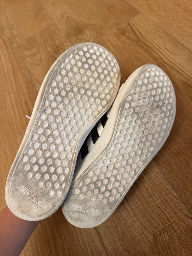 Adidas Sneakers Bianche e Nere