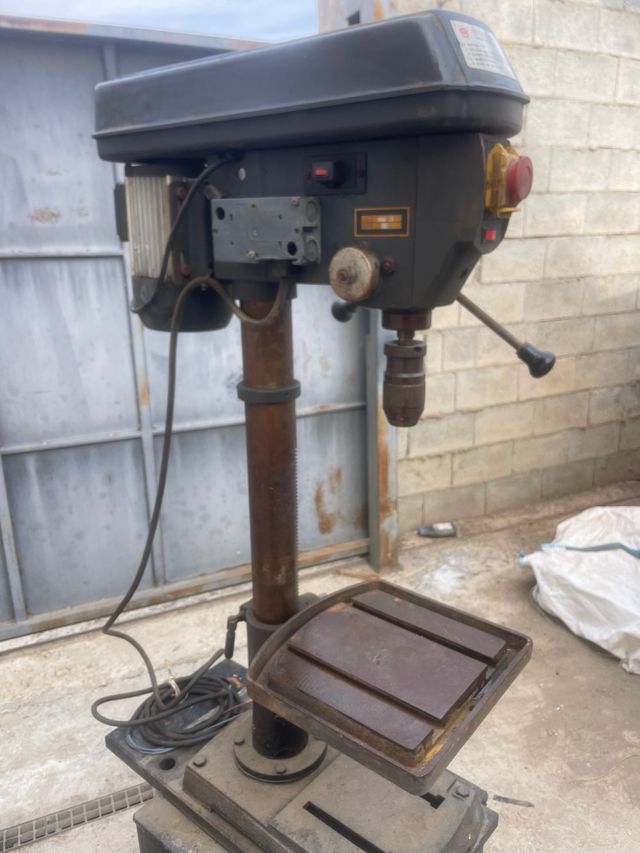 Taladro de columna Ya-20t