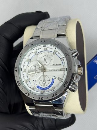 Reloj Skyline Solar Powered Plata y Blanco
