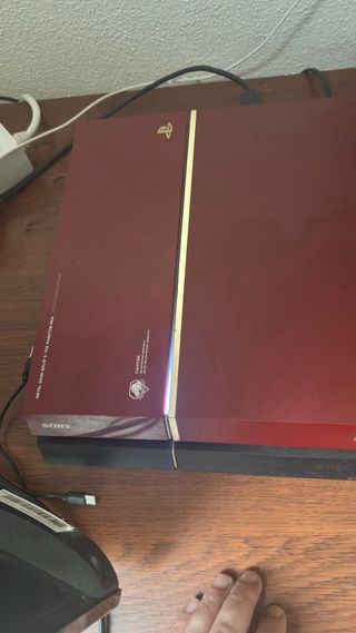 PS4 Metal Gear Solid V Edición Especial Roja