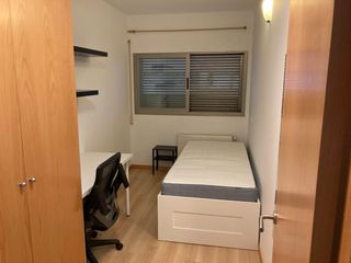 Cama Ikea Brimnes con almacenaje, nunca se usó.