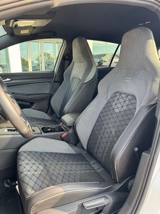 Volkswagen Golf 2022 por 318€/mes