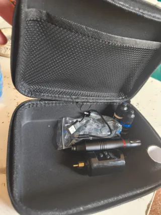 Máquina de Tatuar Rotativa + Accesorios