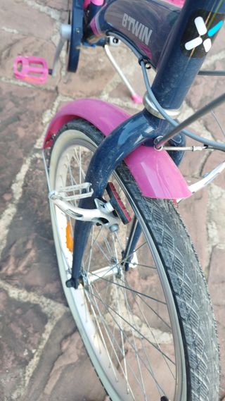 Bici infantil 24 azul y rosa.
