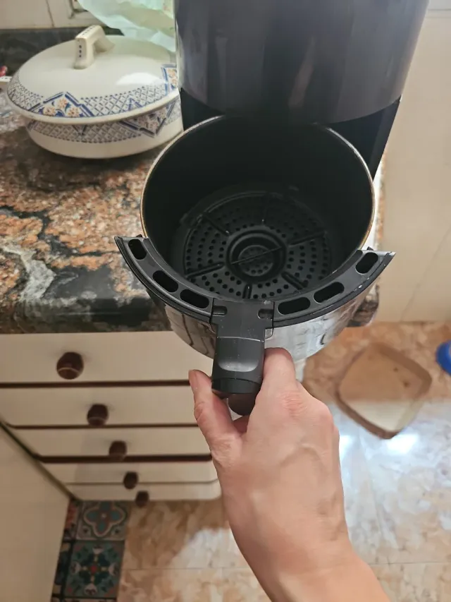 Freidora de aire Moulinex negra