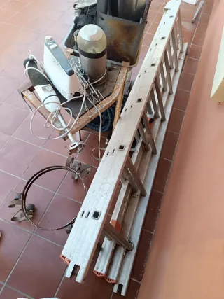 Escalera extensible 3 tramos