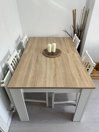 Mesa de comedor extensible madera y blanco