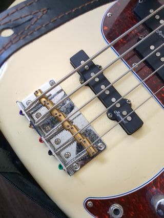 Harley Benton Bajo 5 cuerdas Deluxe