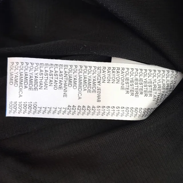 Abito nero in ecopelle