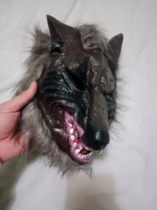 Máscara y guantes de hombre lobo halloween