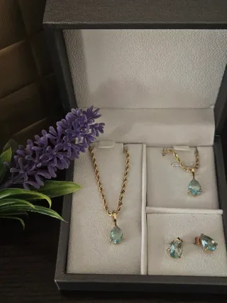 Conjunto em aço colar+ brincos + pulseira 