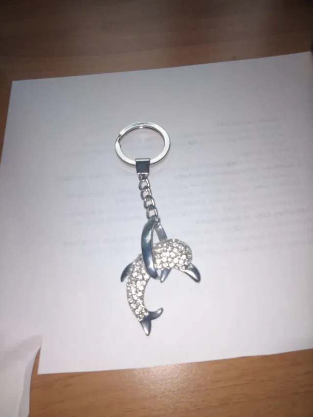 Portachiavi con ciondolo a forma di delfino