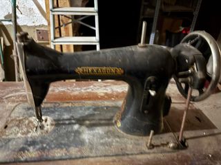 Máquina de coser Hexagon antigua