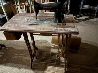 Máquina de coser Hexagon antigua