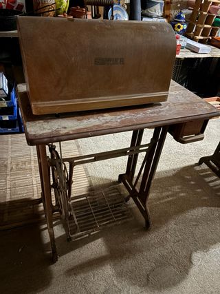 Máquina de coser Hexagon antigua