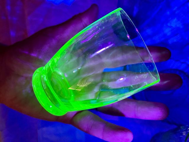 Set Cristalería Antigua Uranio, Manganeso, Selenio