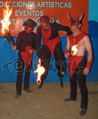 Maschere demoniache in pelle