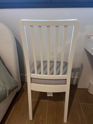 Silla comedor IKEA madera y tela gris