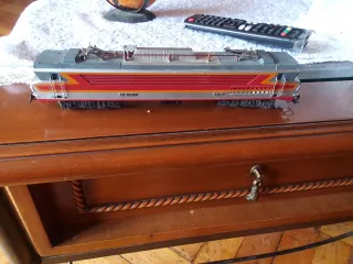 Tren eléctrico CC 6505 SNCF