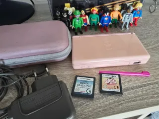 Nintendo DS Lite Rosa + Juegos
