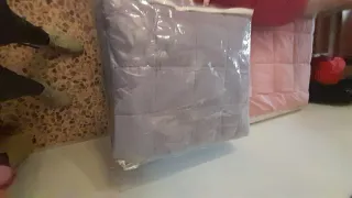 Piumone invernale grigio e rosa