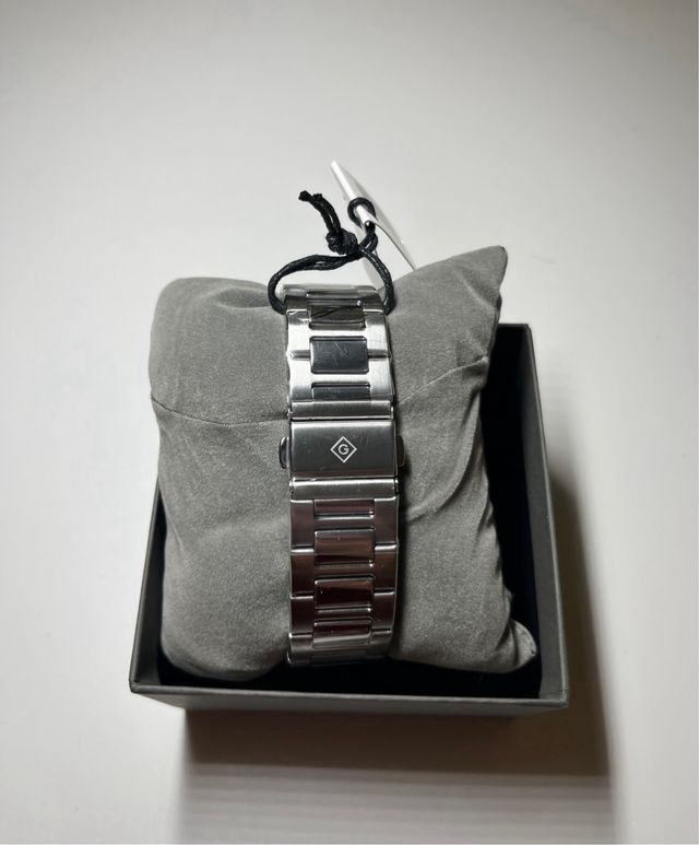 Reloj Gant Rectangular Plata y Blanco